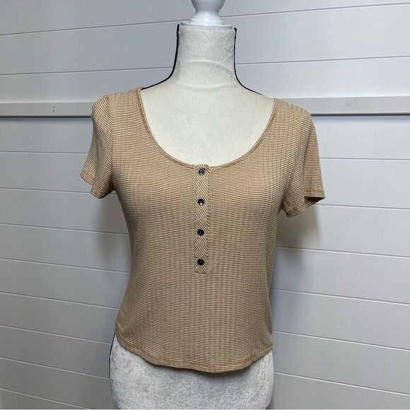 American Eagle Tan Ribbed Button Detail Front Top Size Small - Picture 2 of 9